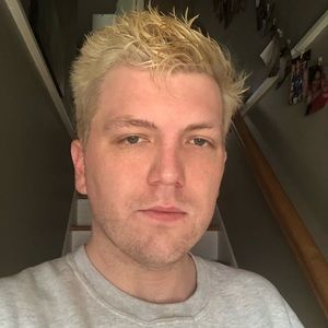 Meet your Posher, Zachary